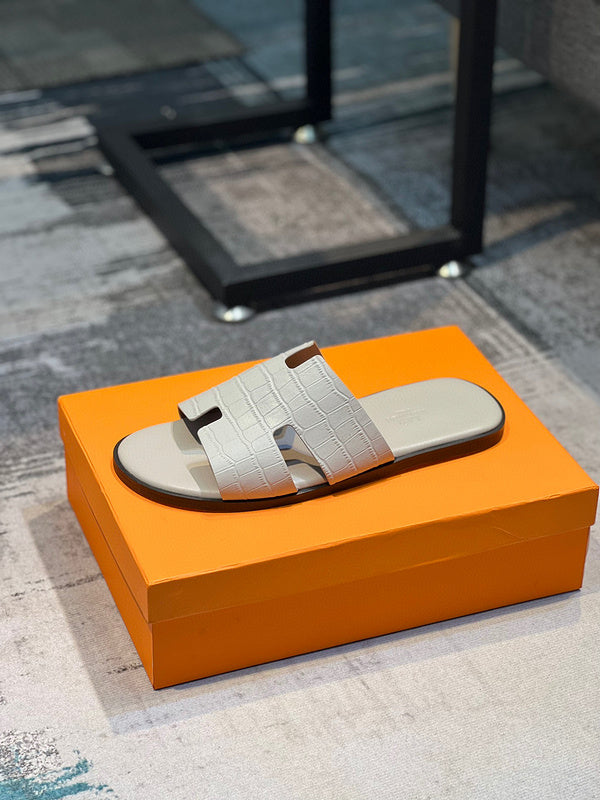 Hermès Nude Bow-Detail Flats - Sole Detail View
