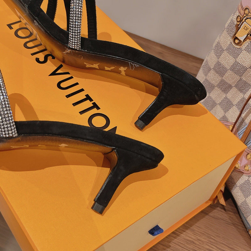 Louis Vuitton shoes Style 352 - texture and material detail
