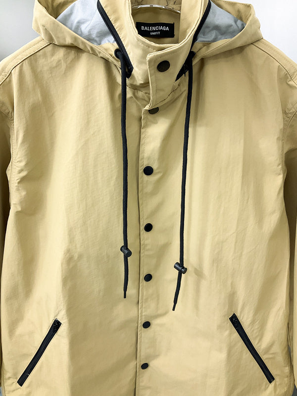 Full silhouette view of Balenciaga luxury piece style No.133