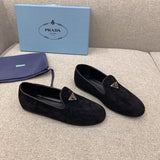 Front view of Prada luxury piece style No.122