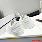 Givenchy shoes Style 089 - back heel detail