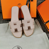 Hermes sandals Style 060 - top view showing design