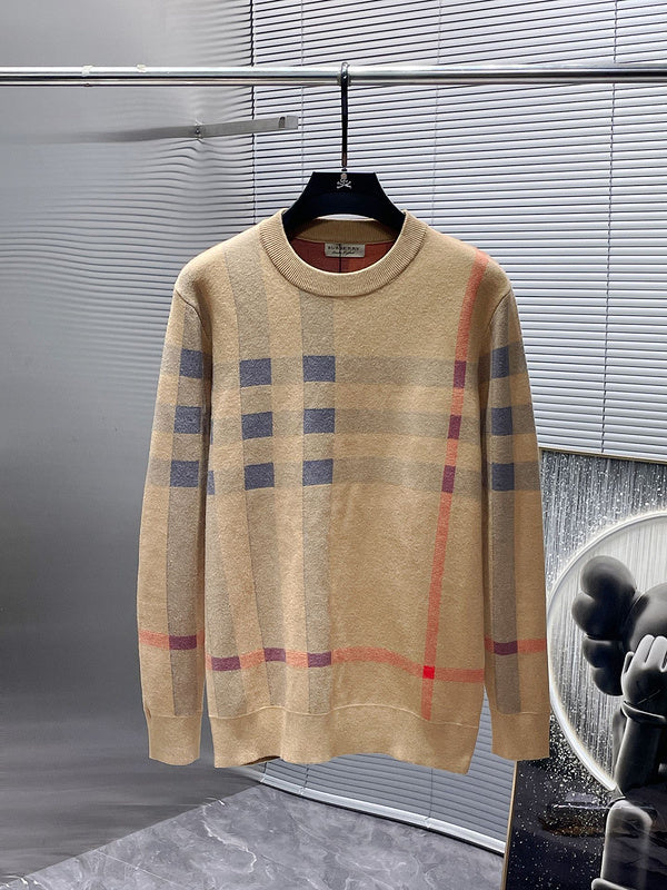 Side profile view of Burberry luxury piece style No.373