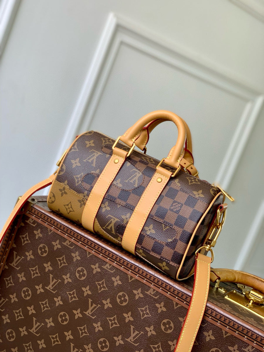 Velouxe Bags?  Velouxe Lou Keepall 25 Bag Premium Designer Shoulder Bag