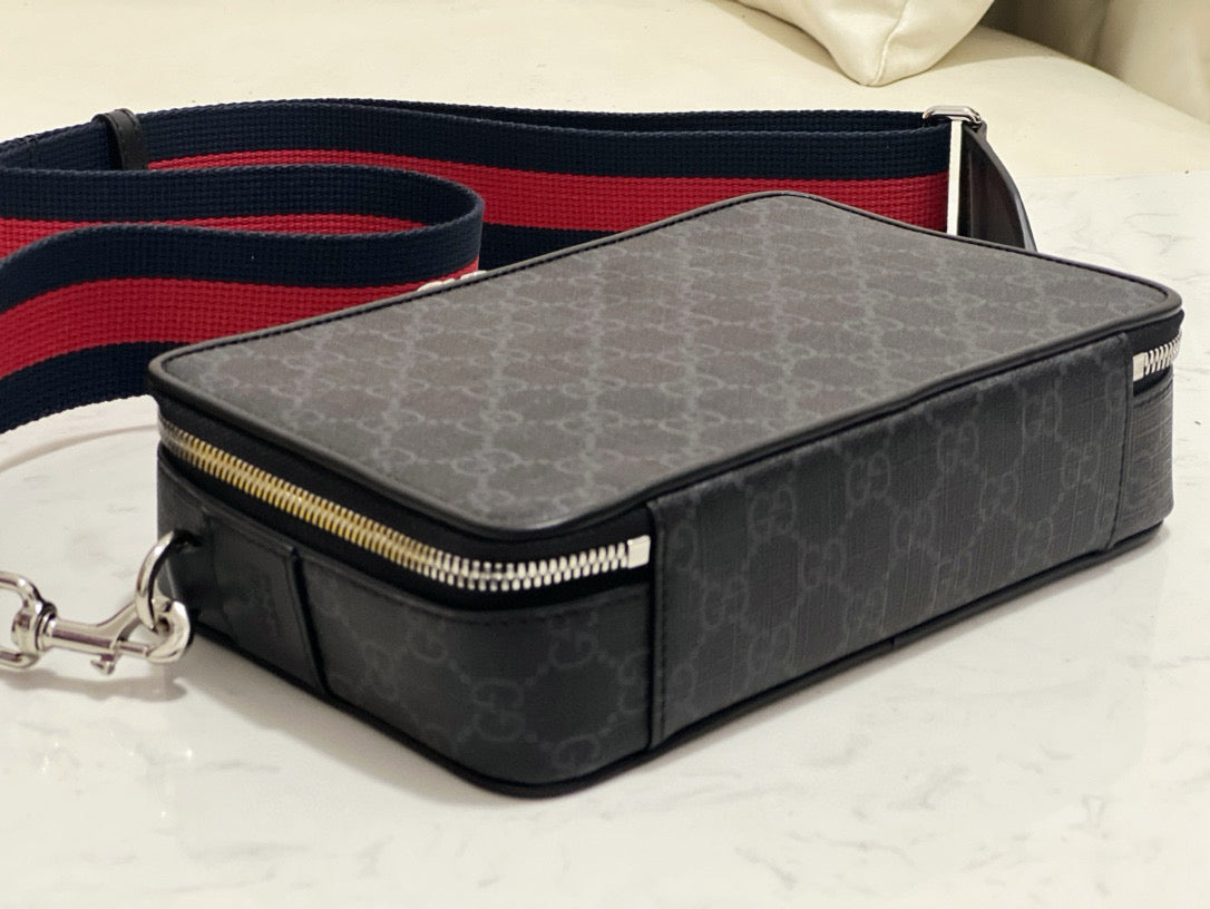 Gucci Bags- Gucci Small Crossbody Bag Elegant Everyday Designer Handbag