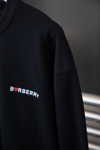 Three-quarter angle view of Burberry luxury piece style No.431
