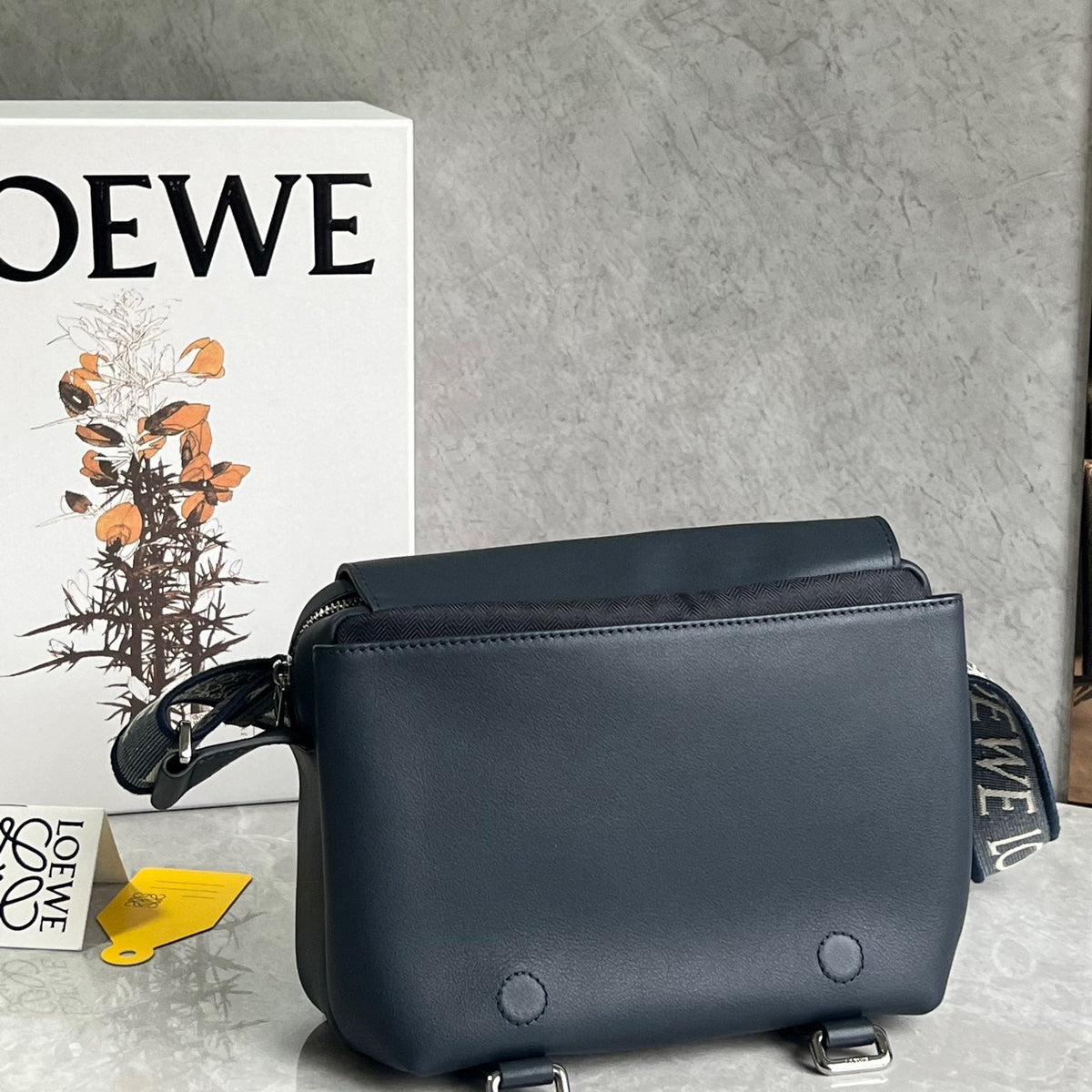 Bags- Loew XS Military Messenger Bag Elegant Everyday Designer Handbag
