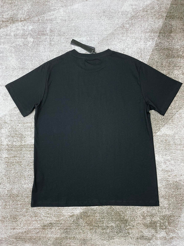 Amiri designer t-shirt full view