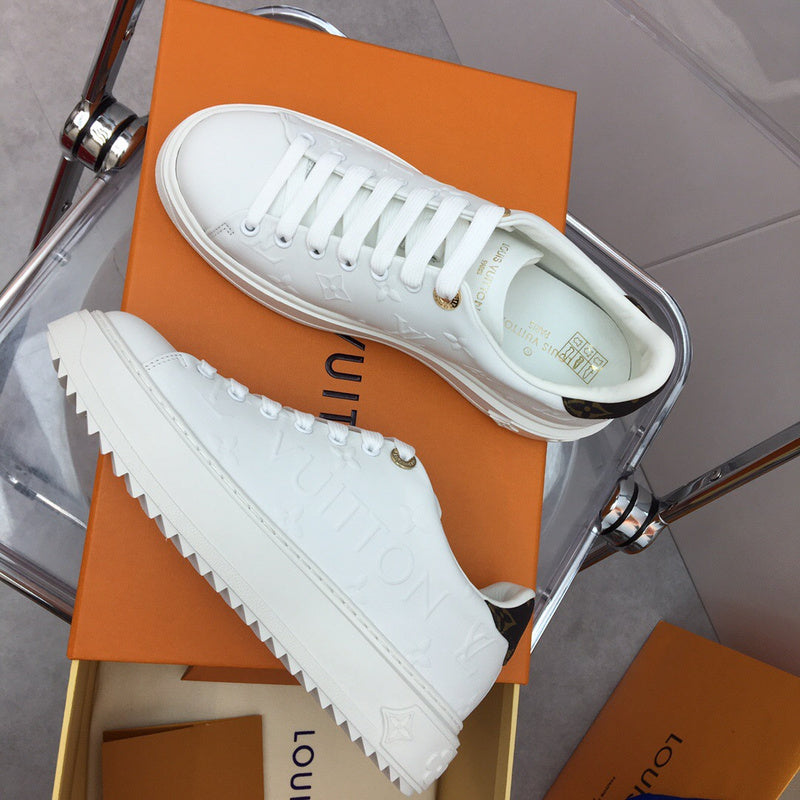 Louis Vuitton shoes Style 325 - sole and craftsmanship detail