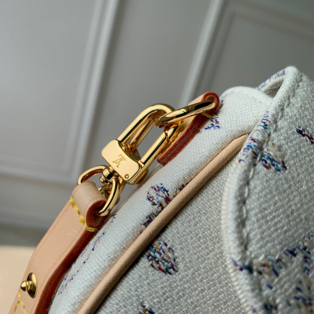 Louis Vuitton Wallets- Louis Vuitton Lou Ivy Wallet On Chain Bag Compact Luxury Card Wallet