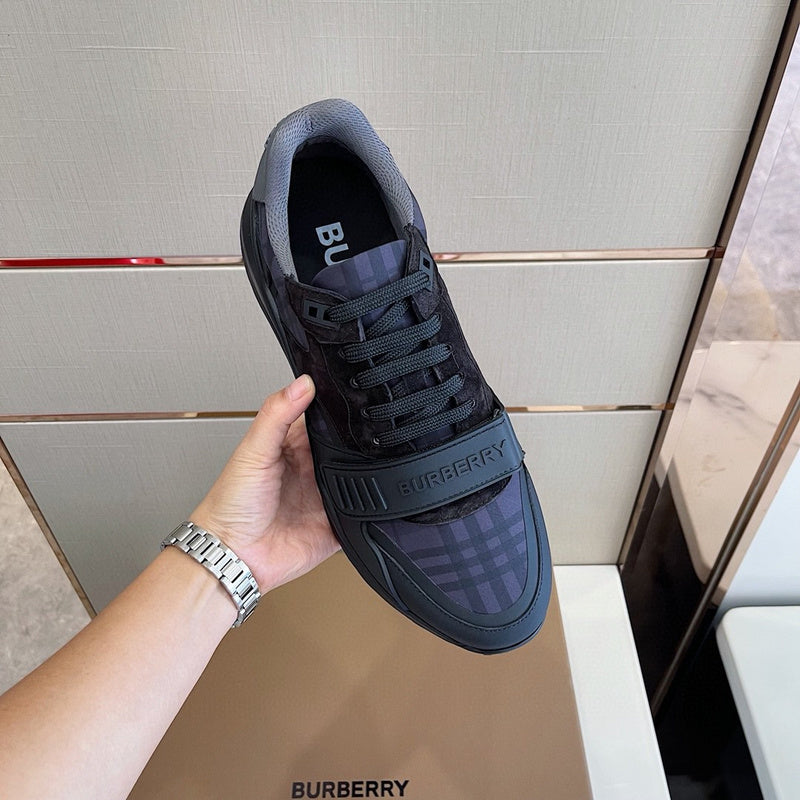 Burberry shoes Style 195 - packaging and accessories