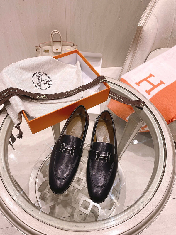 Hermes shoes Style 261 - full pair display (alternate angle)