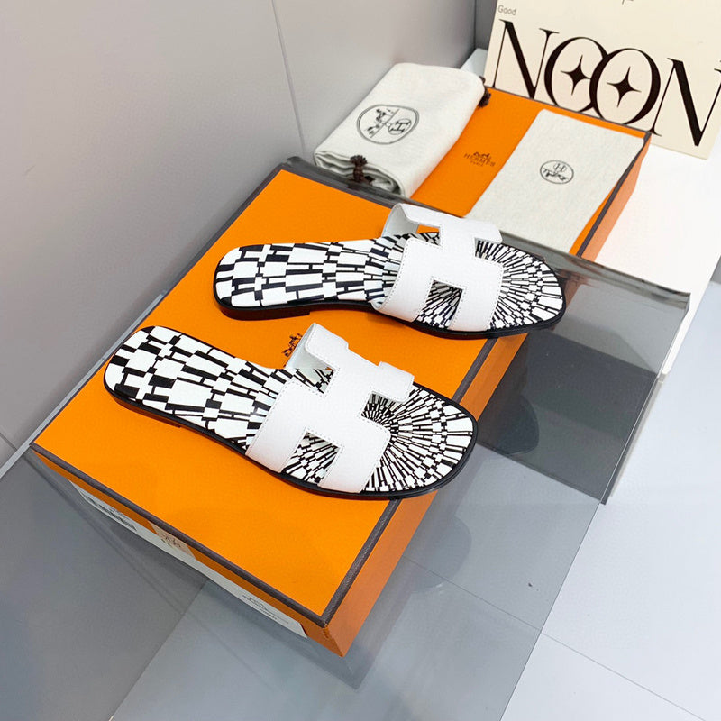 Hermes sandals Style 192 - sole and craftsmanship detail