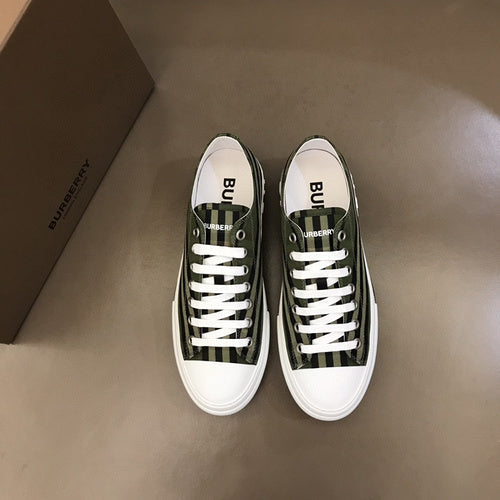 Burberry shoes Style 302 - texture and material detail