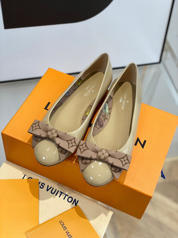 Louis Vuitton shoes Style 303 - side profile detail