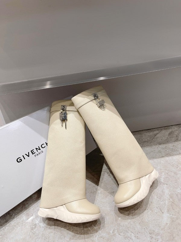 Givenchy shoes Style 158 - packaging and accessories