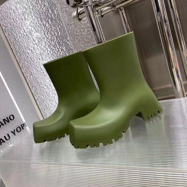 Balenciaga shoes Style 088 - front view, statement logo accent
