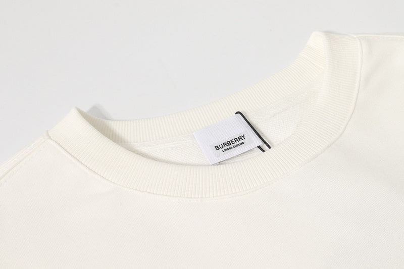 Back view of Burberry luxury piece style No.049