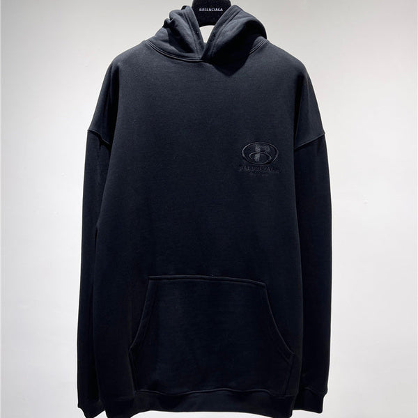 Side profile view of Balenciaga luxury piece style No.498