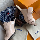 Side profile view of Louis Vuitton luxury piece style No.003