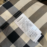 Styling view of Burberry luxury piece style No.381