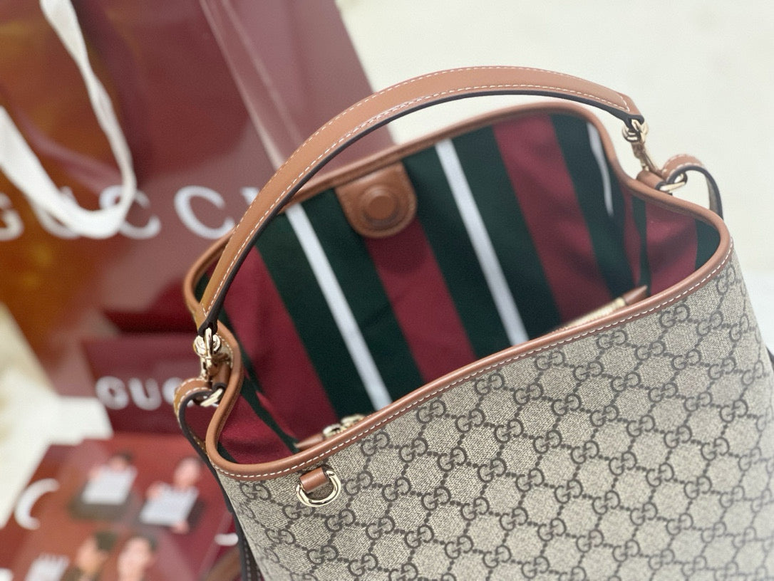 Gucci Bags- Gucci Emblem Small Shoulder Bag Premium Designer Shoulder Bag