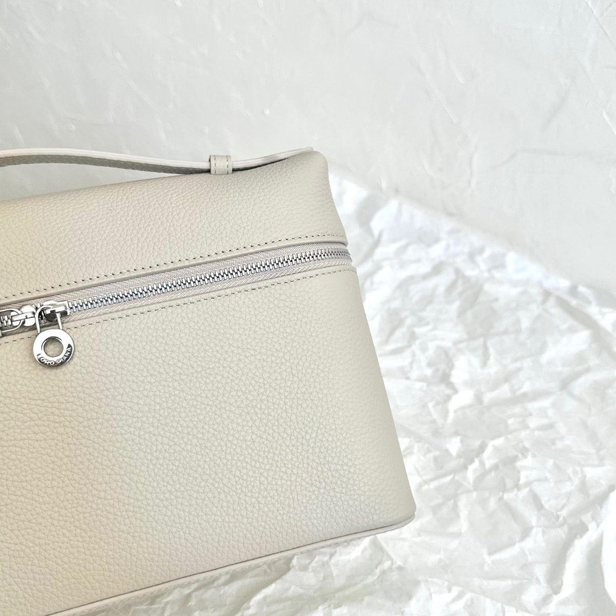 Bags- Loro P Extra Pouch L27 Premium Designer Shoulder Bag