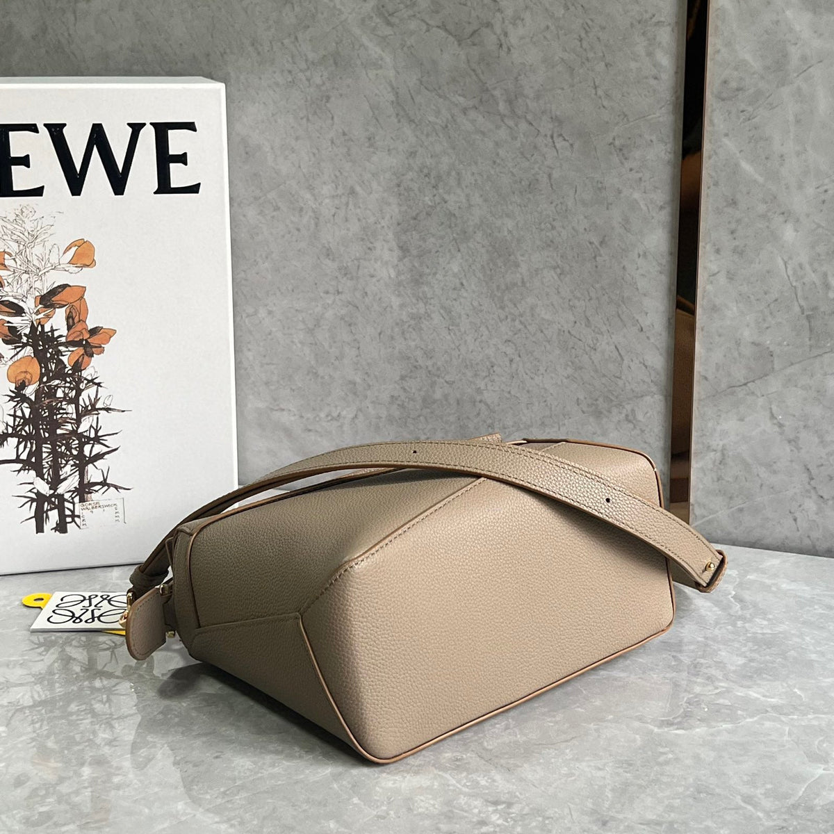 Bags- Loew Small Puzzle Edge Bag Elegant Everyday Designer Handbag