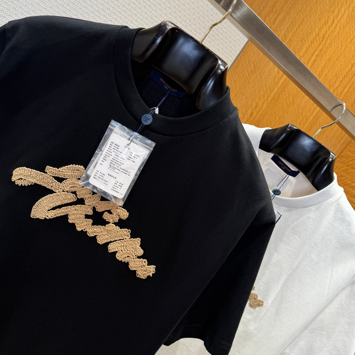 Louis Vuitton T-Shirts- Louis Vuitton Lou T-shirt Casual Everyday Designer Tee