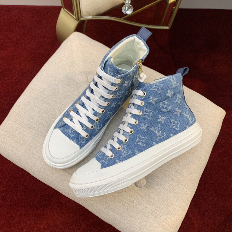 Front view of Louis Vuitton luxury piece style No.091
