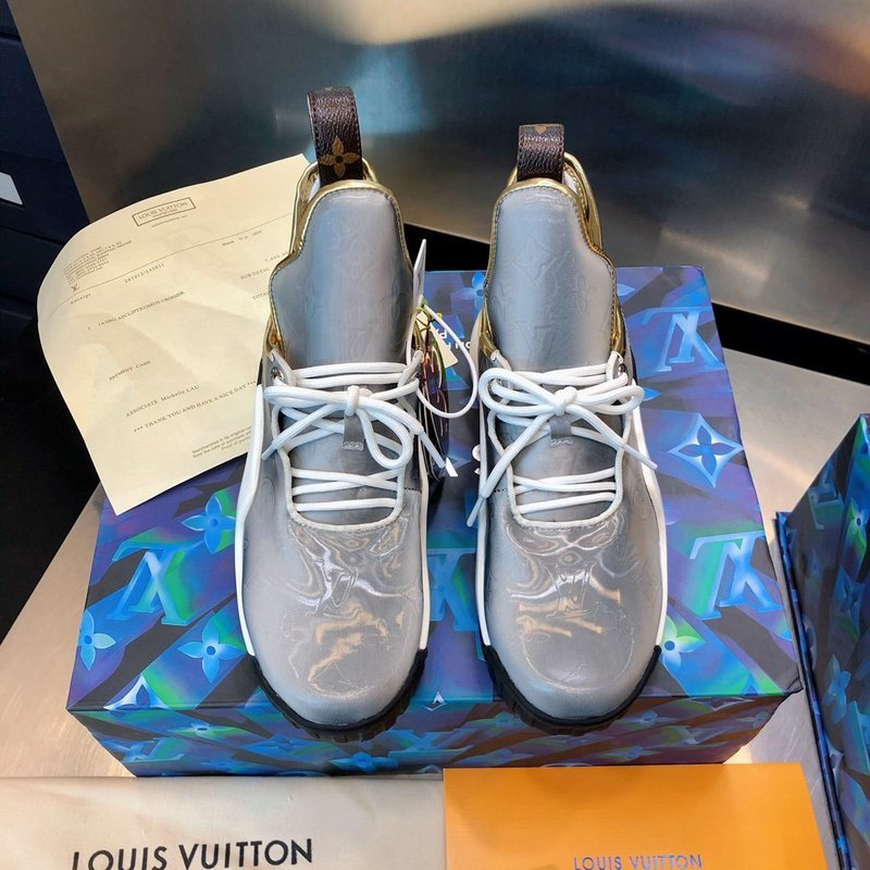 Styling view of Louis Vuitton luxury piece style No.146