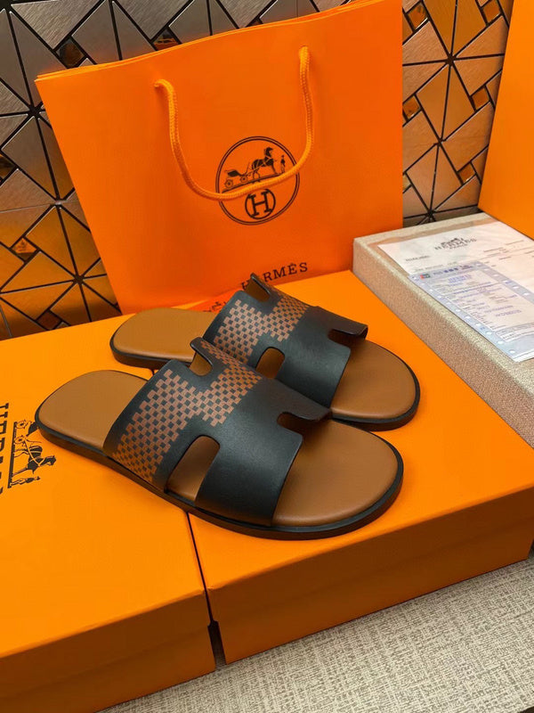 Hermes shoes Style 026 - sole and craftsmanship detail