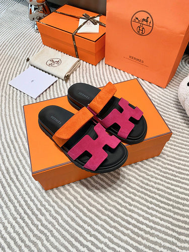 Hermes sandals Style 206 - texture and material detail