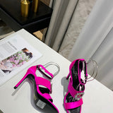 Three-quarter angle view of Louis Vuitton luxury piece style No.018