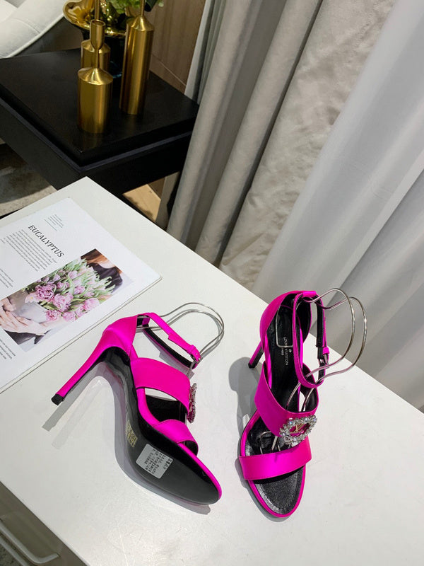 Louis Vuitton designer shoes full view