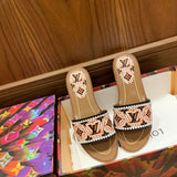 Three-quarter angle view of Louis Vuitton luxury piece style No.064