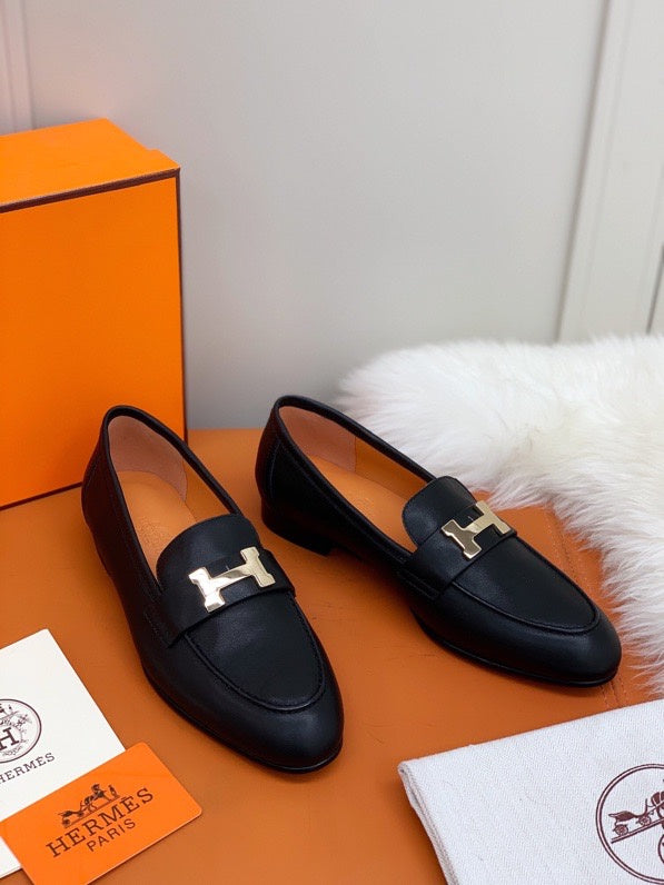 Hermes shoes Style 387 - side profile detail (alternate angle)