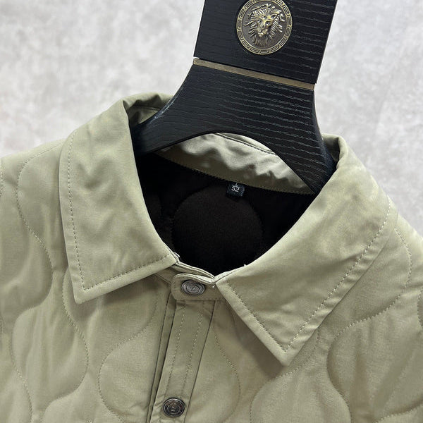 Back view of Burberry luxury piece style No.368