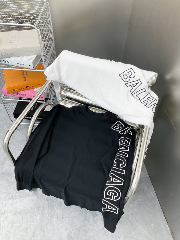 Styling view of Balenciaga luxury piece style No.155