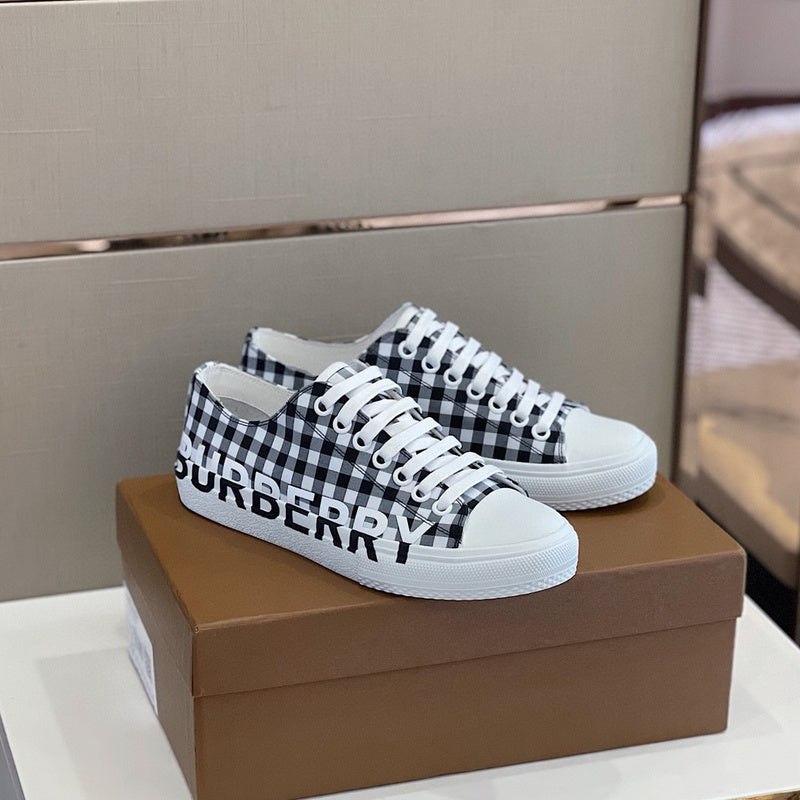 Burberry shoes Style 181 - packaging and accessories