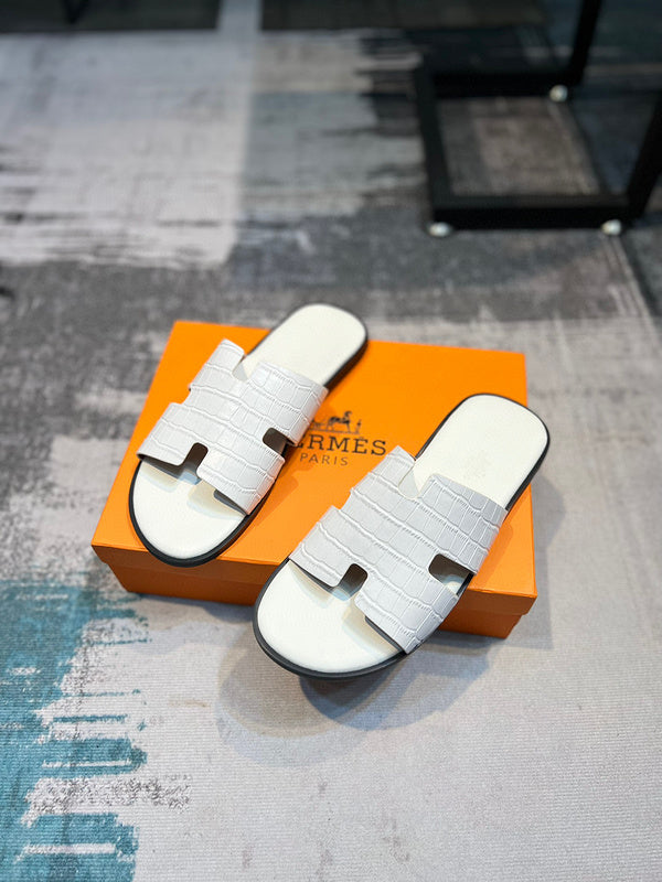Hermes shoes Style 008 - sole and craftsmanship detail