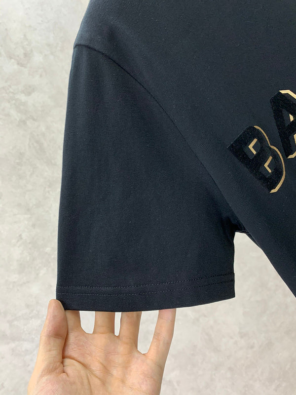 Texture and finish detail of Balmain luxury piece style No.099