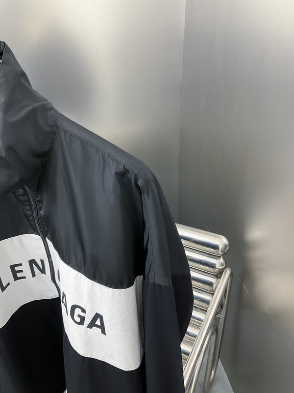 Three-quarter angle view of Balenciaga luxury piece style No.175