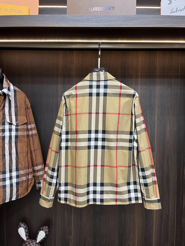 Back view of Burberry luxury piece style No.381