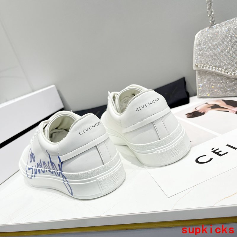 Givenchy shoes Style 035 - back heel detail