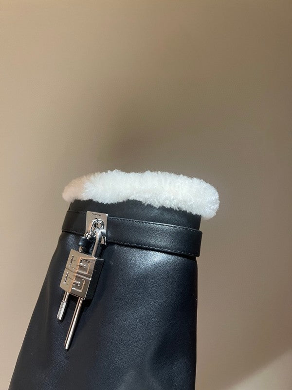 Givenchy shoes Style 165 - close-up of premium leather craftsmanship
