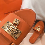Styling view of Louis Vuitton luxury piece style No.025