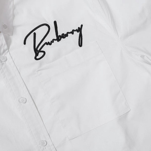 Three-quarter angle view of Burberry luxury piece style No.032