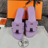 Hermes sandals Style 007 - texture and material detail
