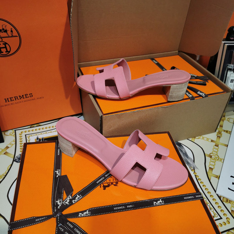 Hermes sandals Style 012 - close-up of classic monogram styling